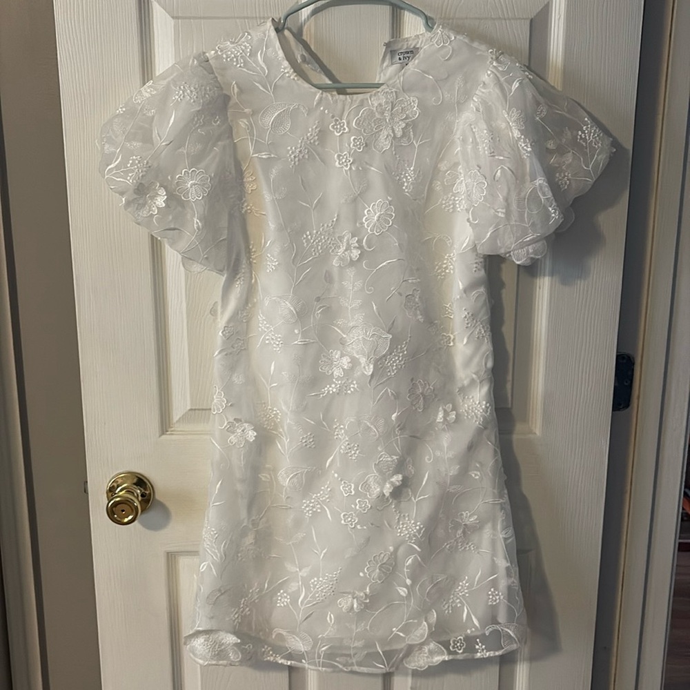 Crown & Ivy White Floral Embroidered Dress